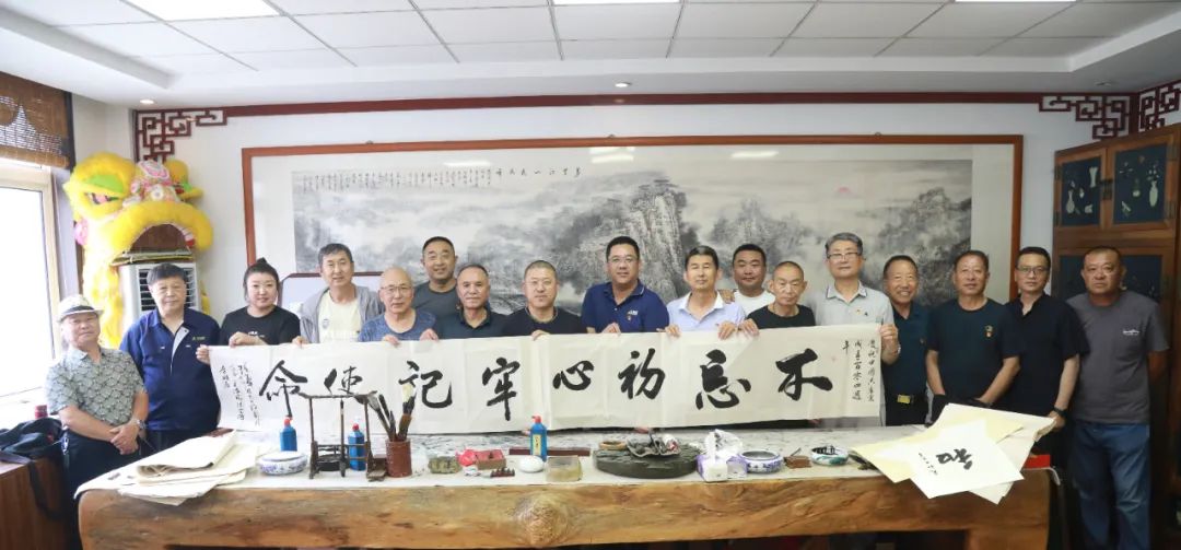 舉辦慶祝中國(guó)共產(chǎn)黨成立104周年主題黨日活動(dòng)2.jpg